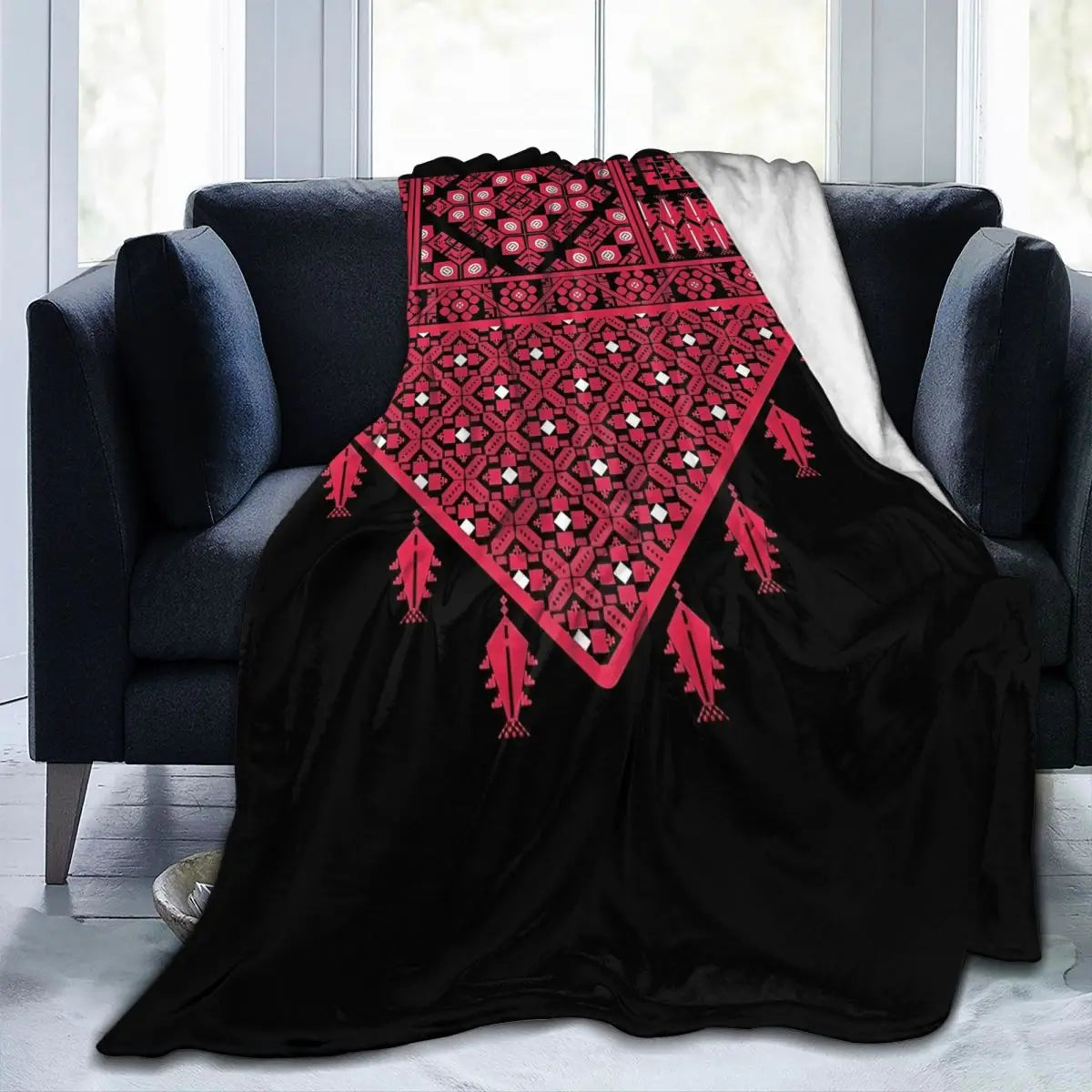 Palestinian Tatreez Warm Blanket