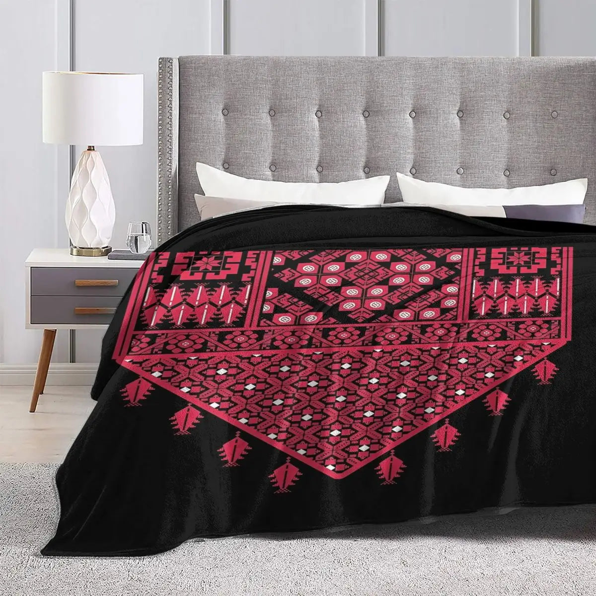 Palestinian Tatreez Warm Blanket